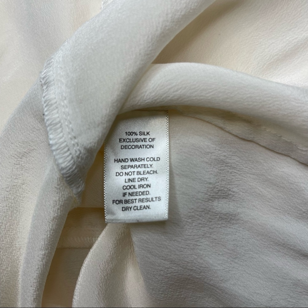 White House Black Market 100% Silk Creamy White Button Down Shirt. Size 0. - Picture 15 of 15
